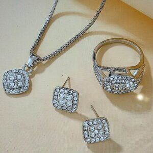 NIB! Beautiful 4p. S925 Sterling Silver Ring(8), Necklace & Earrings Jewelry Set